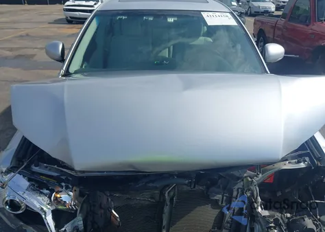 2011 Toyota Avalon Limited из США, поврежденный, VIN 4T1BK3DB3BU386677